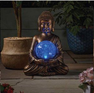 Buddha et Globe solaire Solaire